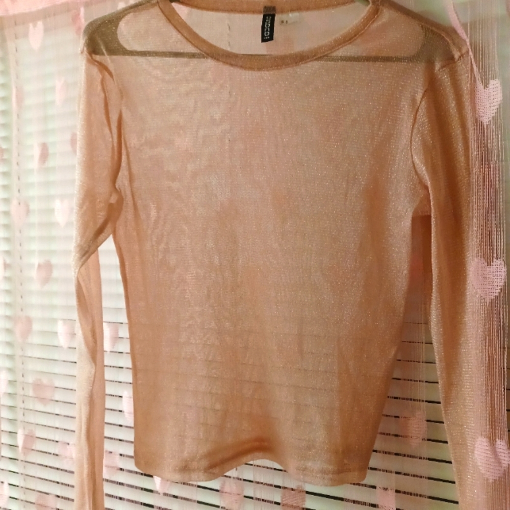 See teu pink top